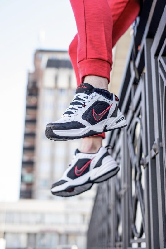 Кросівки Nike AIR MONARCH IV
