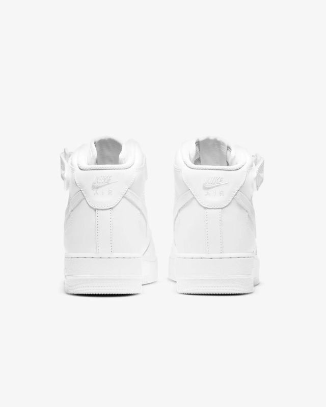 Кросівки Nike AIR FORCE 1 MID 07