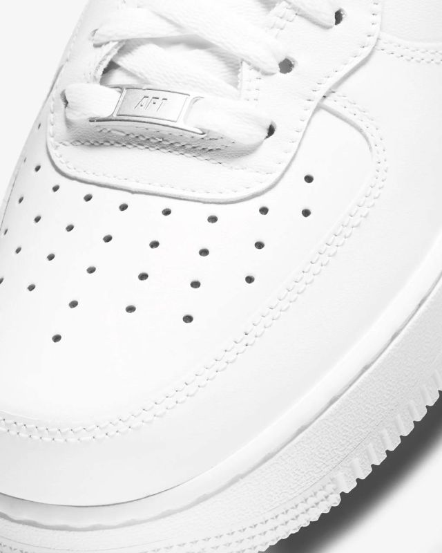 Кросівки Nike AIR FORCE 1 MID 07
