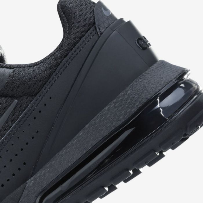 Кросівки Nike AIR MAX PULSE