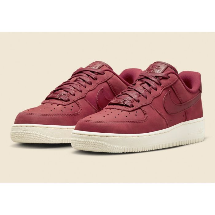 Кросівки Nike Air Force 1 07 Prm Red