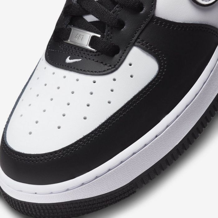 Кросівки Nike AIR FORCE 1 07