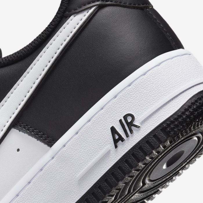 Кросівки Nike AIR FORCE 1 07