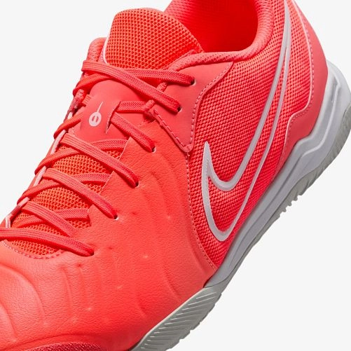 Бутси Nike LEGEND 10 ACADEMY IC