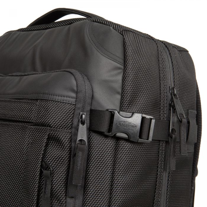 Рюкзак Eastpak TRAVELPACK CNNCT