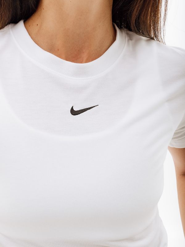 Футболка Nike W NSW TEE ESSNTL SLIM CRP LBR