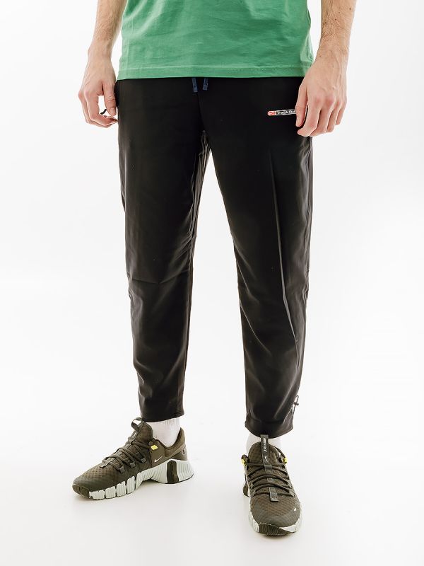 Штани Nike TRACK CLUB PANT