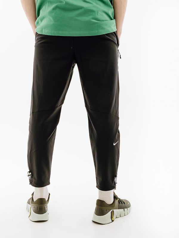 Штани Nike TRACK CLUB PANT