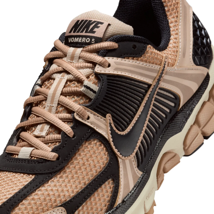 Кросівки Nike W NIKE ZOOM VOMERO 5