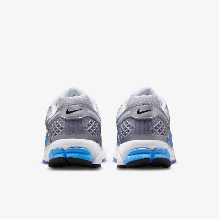 Кросівки Nike ZOOM VOMERO 5