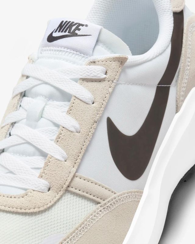 Кросівки Nike WAFFLE NAV