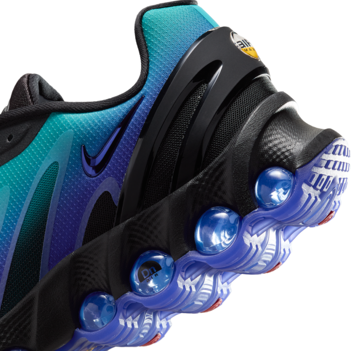 Кросівки Nike AIR MAX DN8