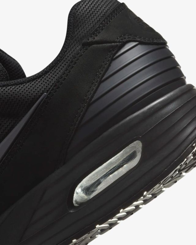 Кросівки Nike AIR MAX VERSE
