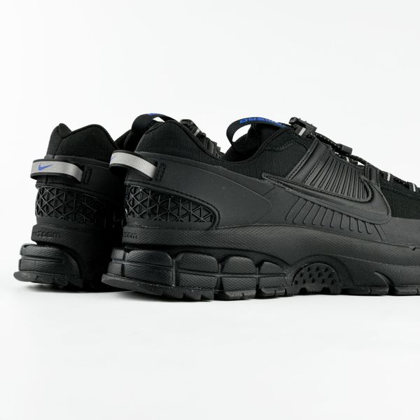 Кросівки Nike ZOOM VOMERO ROAM