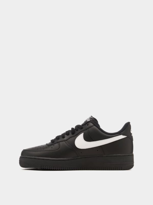 Кросівки Nike AIR FORCE 1 07