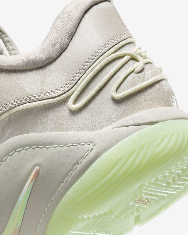 Кросівки Nike LEBRON XXII