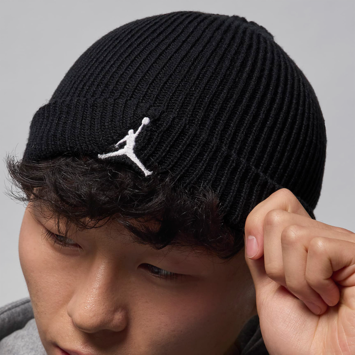 Шапка Nike U J TERRA BEANIE ESS