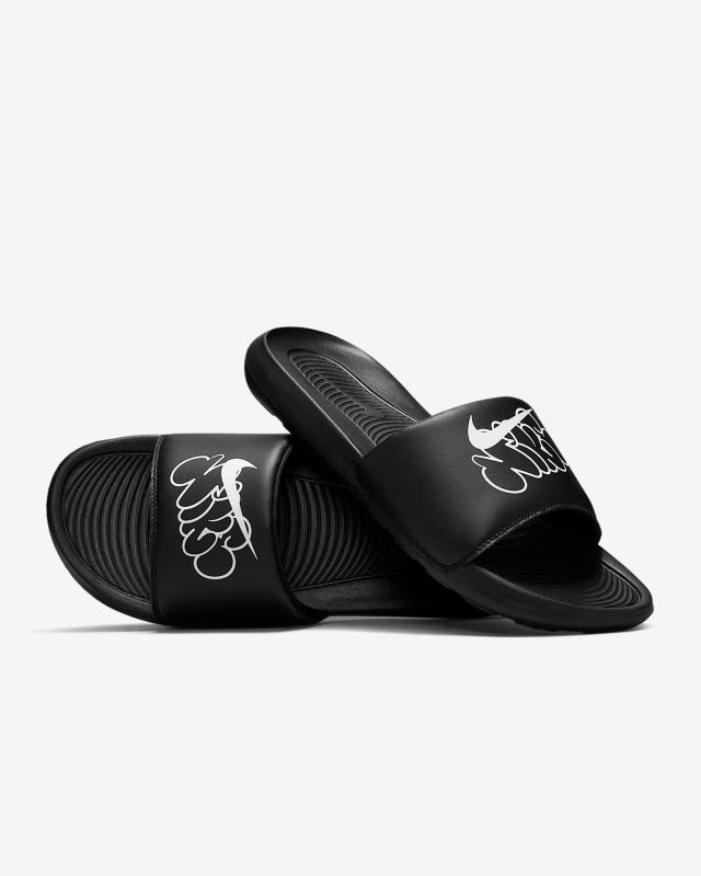 Шльопанці Nike NK VICTORI ONE SLIDE PRINT