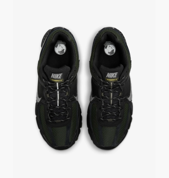 Кросівки Nike ZOOM VOMERO 5