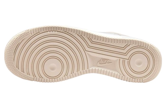 Кросівки Nike AIR FORCE 1 07