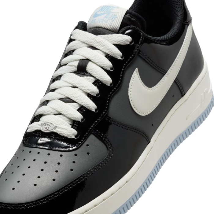 Кросівки Nike AIR FORCE 1 07