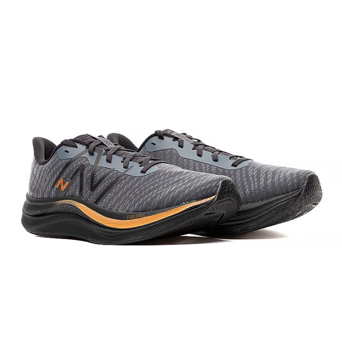 Кросівки New Balance FuelCell Propel v4