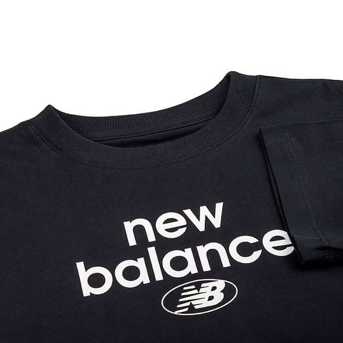 Футболка New Balance Essentials Reimagined Arch.